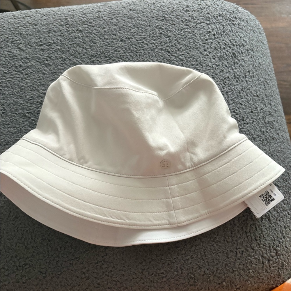 Lululemon Athletica Classic White Bucket Hat
